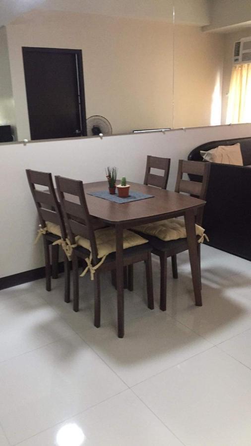 101 Newport Boulevard Pasay Buitenkant foto