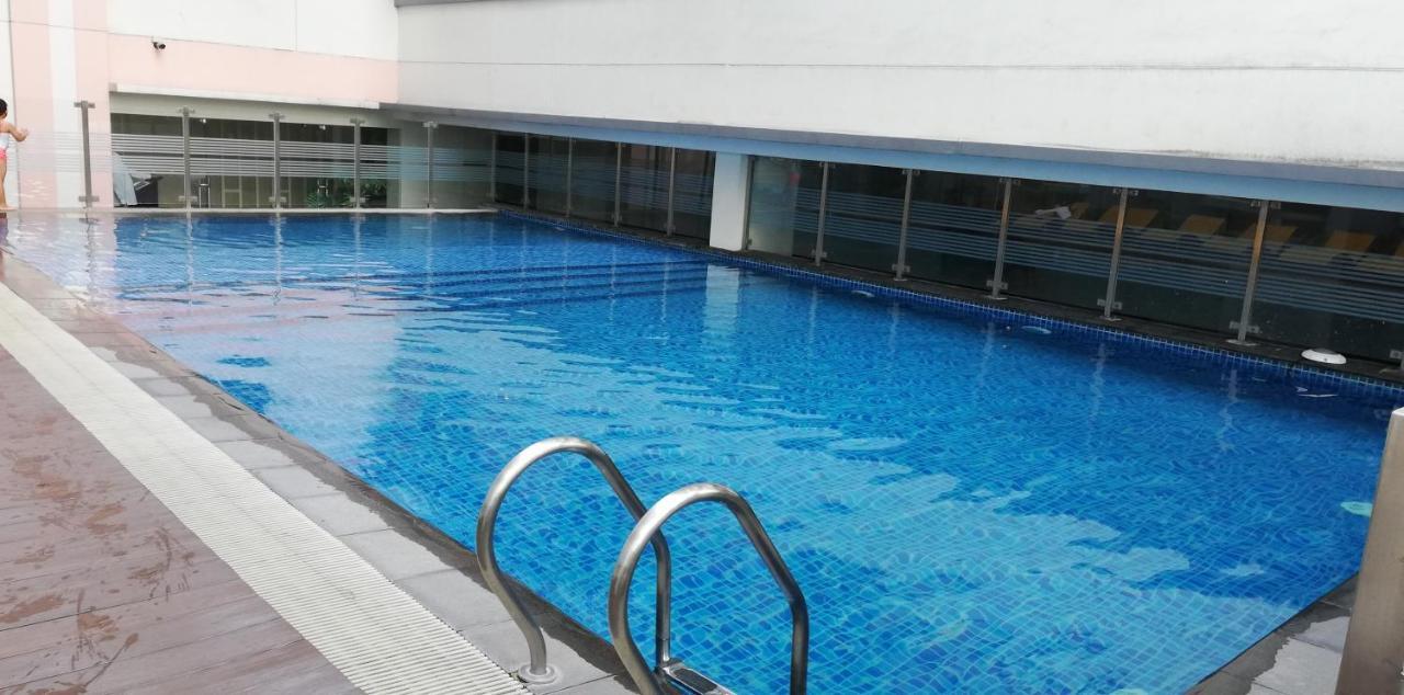 101 Newport Boulevard Pasay Buitenkant foto