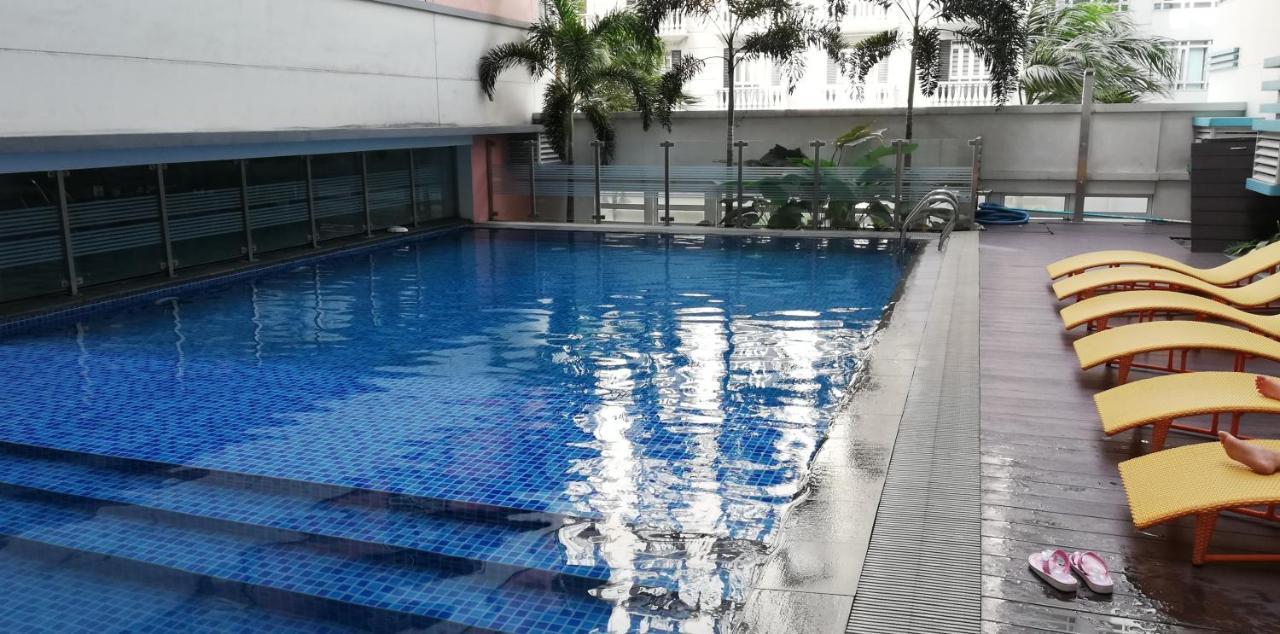 101 Newport Boulevard Pasay Buitenkant foto