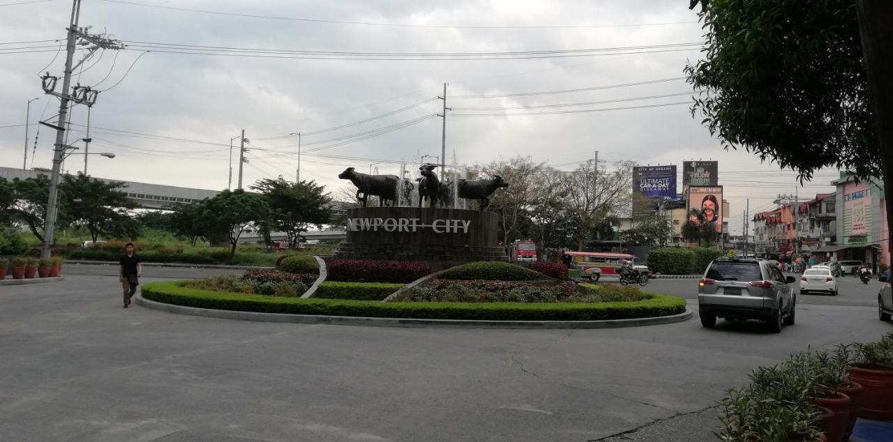 101 Newport Boulevard Pasay Buitenkant foto